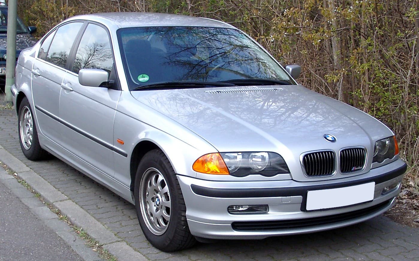 BMW 330i